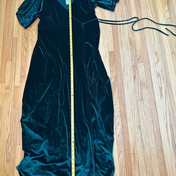 NWT Baltic Born Meghan Velvet Wrap Maxi Dress - Picture 9 of 10